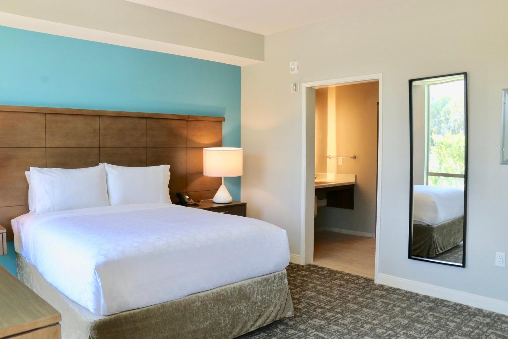 Staybridge Suites - Long Beach Airport, An Ihg Hotel Екстер'єр фото